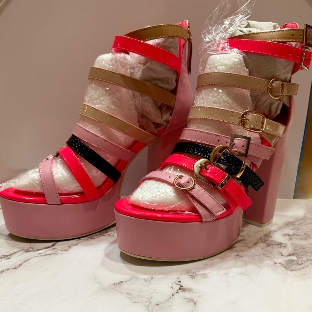 💕 Cape Robbin Pink Tan Platform Sandals Women’s Size 7.5 NWT Chunky Heels - Picture 3 of 6